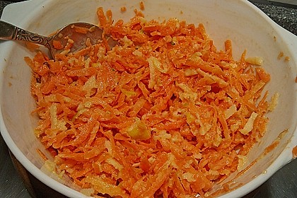 Möhren-Apfelsalat 4