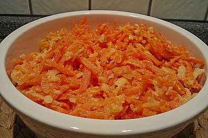 Möhren-Apfelsalat 3