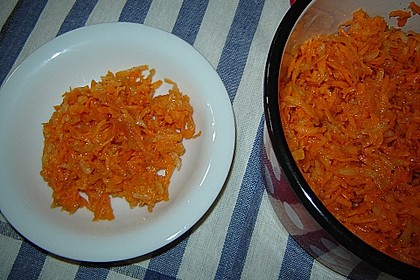 Möhren-Apfelsalat 1