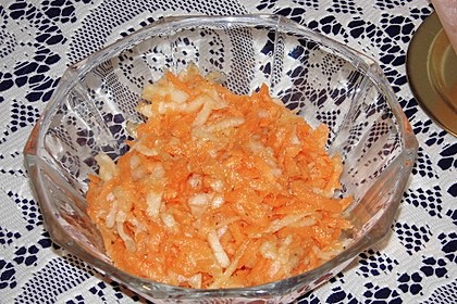 Möhren-Apfelsalat 9