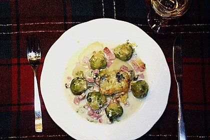 Rosenkohlauflauf mit Käsekruste 16