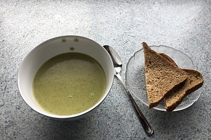 Brokkoli-Cremesuppe 16