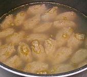 Gem&uuml;sebr&uuml;he mit Gr&uuml;nkernkl&ouml;&szlig;chen (Bild)