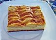 Obstkuchen mit Quark und Guss