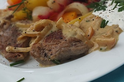 Schweinemedaillons mit Apfel-Meerrettich Sahnesauce 4
