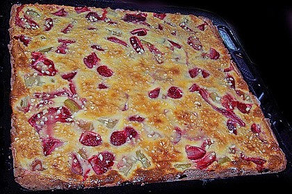 Rhabarber - Erdbeer - Kuchen