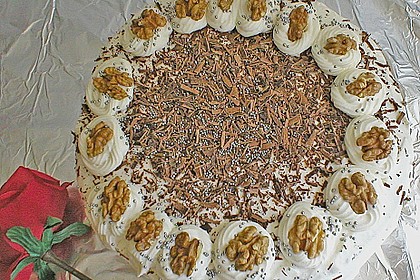 Walnuss - Grie&szlig; - Torte