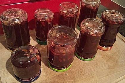 Weintrauben - Apfel - Gelee mit Rosenbl&uuml;ten 2