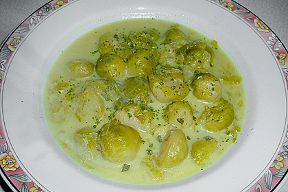 Rosenkohlsuppe mit Curry 1