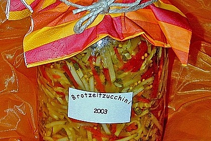 Eingelegte Zucchini