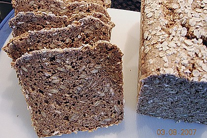 Sonnenblumenvollkornbrot 1