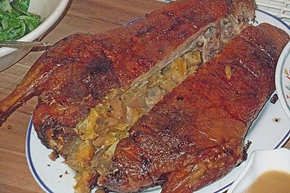 Ente mit Apfel - Orangen - F&uuml;llung