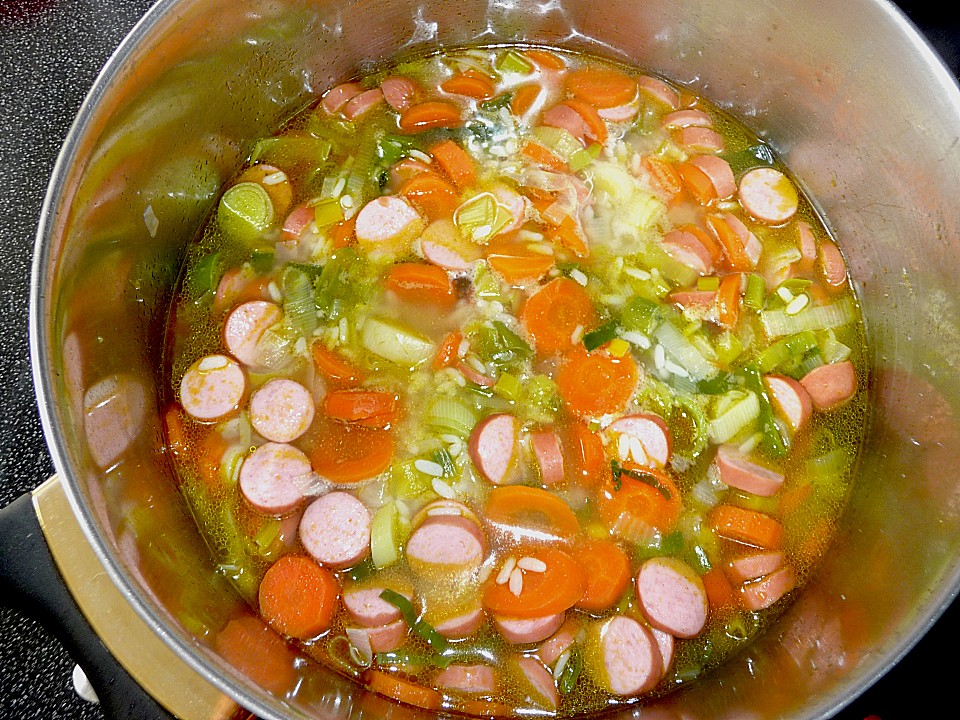 Möhren - Gemüse - Reis - Suppe mit Würstchen (Rezept mit Bild ...