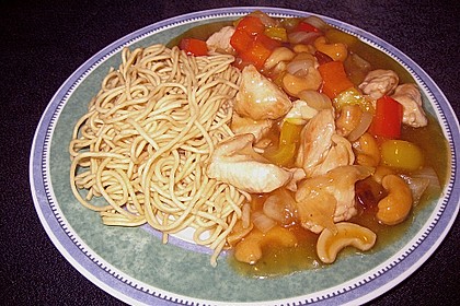 H&uuml;hnchen mit Cashewn&uuml;ssen
