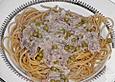 Vollkornspaghetti mit Thunfisch - Erbsen - Sauce