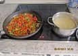 Omelett mit Nudeln und Paprika