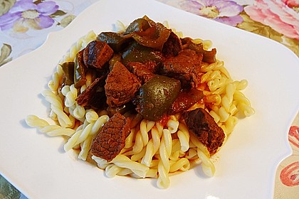 Pörkölt - Ungarisches Gulasch 11