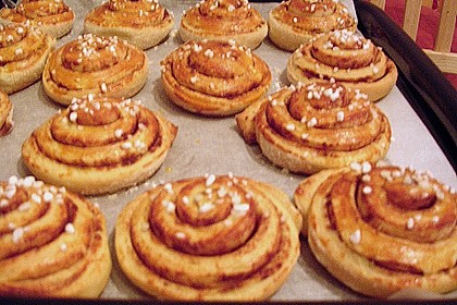Kanelbullar (Zimtschnecken) 5