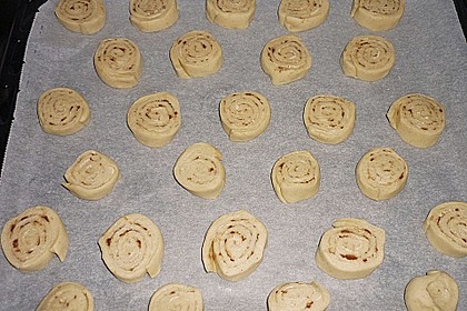 Kanelbullar (Zimtschnecken) 6