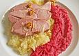 Putenscheiben nach Kasseler Art mit Ananaskraut und rotem P&uuml;ree