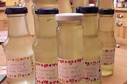 Chrissis Zitronensirup – Grundstoff für Zitronenlimonade 3