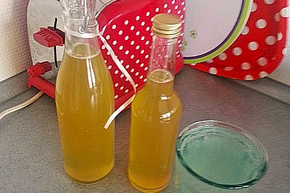 Chrissis Zitronensirup – Grundstoff für Zitronenlimonade 12