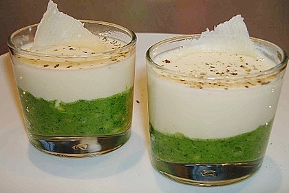 Zucchinikaviar mit Parmesancreme