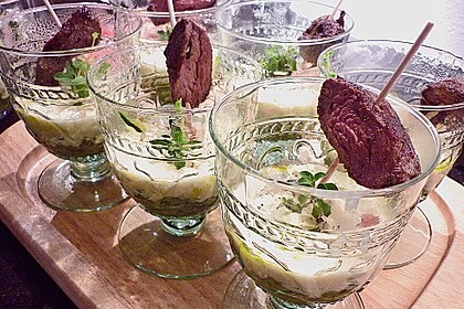 Zucchinikaviar mit Parmesancreme 16