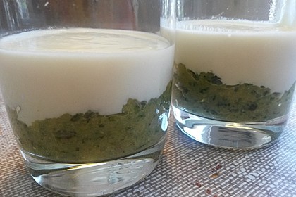 Zucchinikaviar mit Parmesancreme 5
