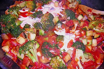 Mediterrane Pasta - Pfanne mit Gem&uuml;se und Ziegenk&auml;se 9
