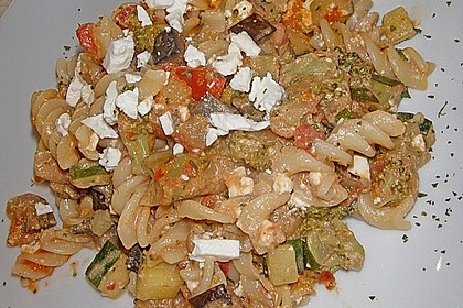 Mediterrane Pasta - Pfanne mit Gem&uuml;se und Ziegenk&auml;se 10