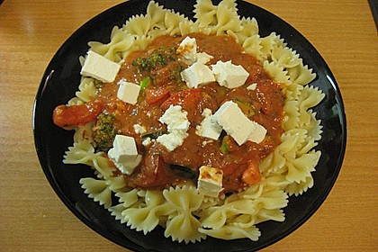 Mediterrane Pasta - Pfanne mit Gem&uuml;se und Ziegenk&auml;se 15