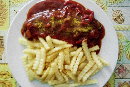 Currywurst mit Pommes frites 1