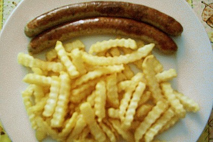 Currywurst mit Pommes frites 2
