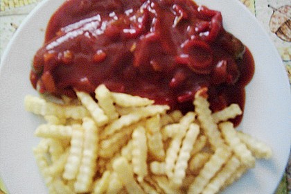 Currywurst mit Pommes frites 3