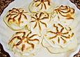 Gratinierte &Auml;pfel mit Marzipan und Eisso&szlig;e