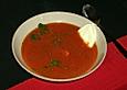 Basilikum - Tomatensuppe mit Mozzarella