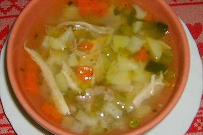 Klassische H&uuml;hnersuppe