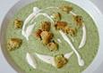 Kaltes Gurkens&uuml;ppchen mit Anis - Croutons und Limetten - Creme fraiche