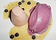 Holunderbeeren - Eis, Preiselbeeren - Panna cotta und Pfifferling - Toffee - Sauce