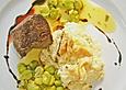 Bisonfilet (Sous vide) mit Saubohnen in Orangenbutter