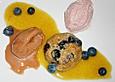 Zwetschgen - S&uuml;&szlig;holzeis, Tamarillosorbet, Blaubeer - Brotpudding und Mirabellenculis