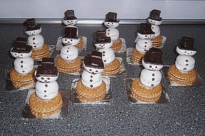 Schneemänner 67
