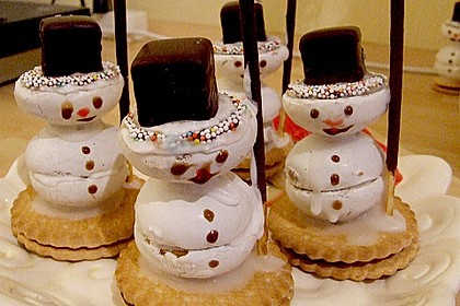 Schneemänner 68