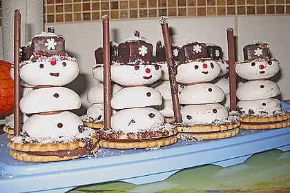 Schneemänner 56