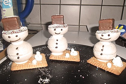 Schneemänner 76