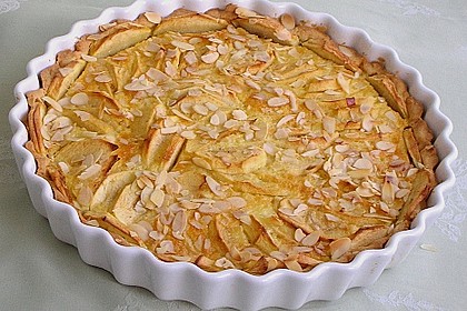 Apfelkuchen mit Amaretto - Sahne - Guss