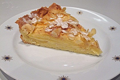 Apfelkuchen mit Amaretto - Sahne - Guss 1