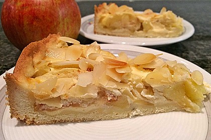 Apfelkuchen mit Amaretto - Sahne - Guss 4