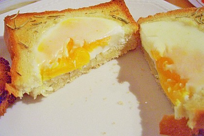 Eier im Toastbrot mit Rosmarin - Butter 37